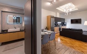 Modern 5Bd Apartment In The Heart Of Athens
